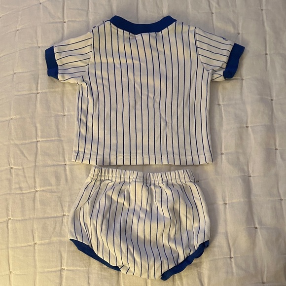 14 piece Chicago team jerseys baby clothes (046) - Picture 4 of 17
